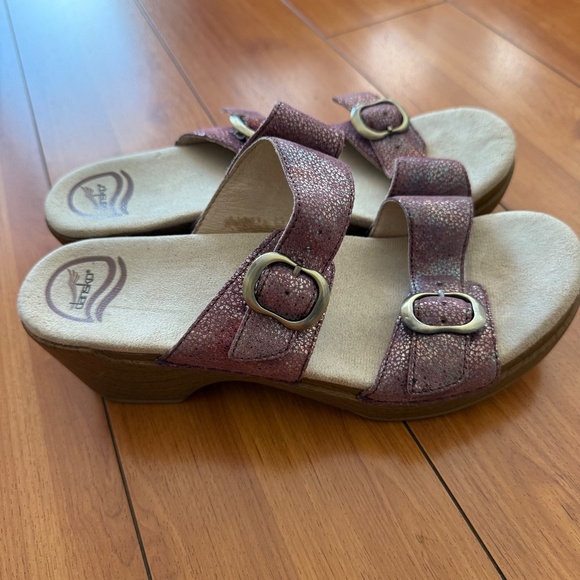 DANSKO Sophie Sandals Pink Metallic Iridescent Leather Clogs EUR 39 - Picture 3 of 7